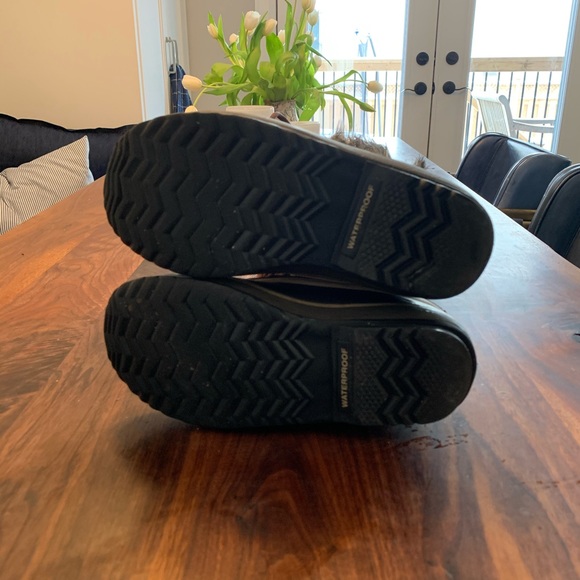 Sorel - Joan of Arctic Boot | Women’s Size 7 - Picture 6 of 6